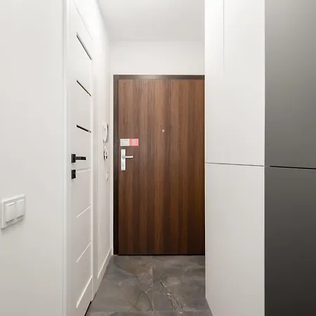 Hanza Tower 309 By Bookinghost Apartamento